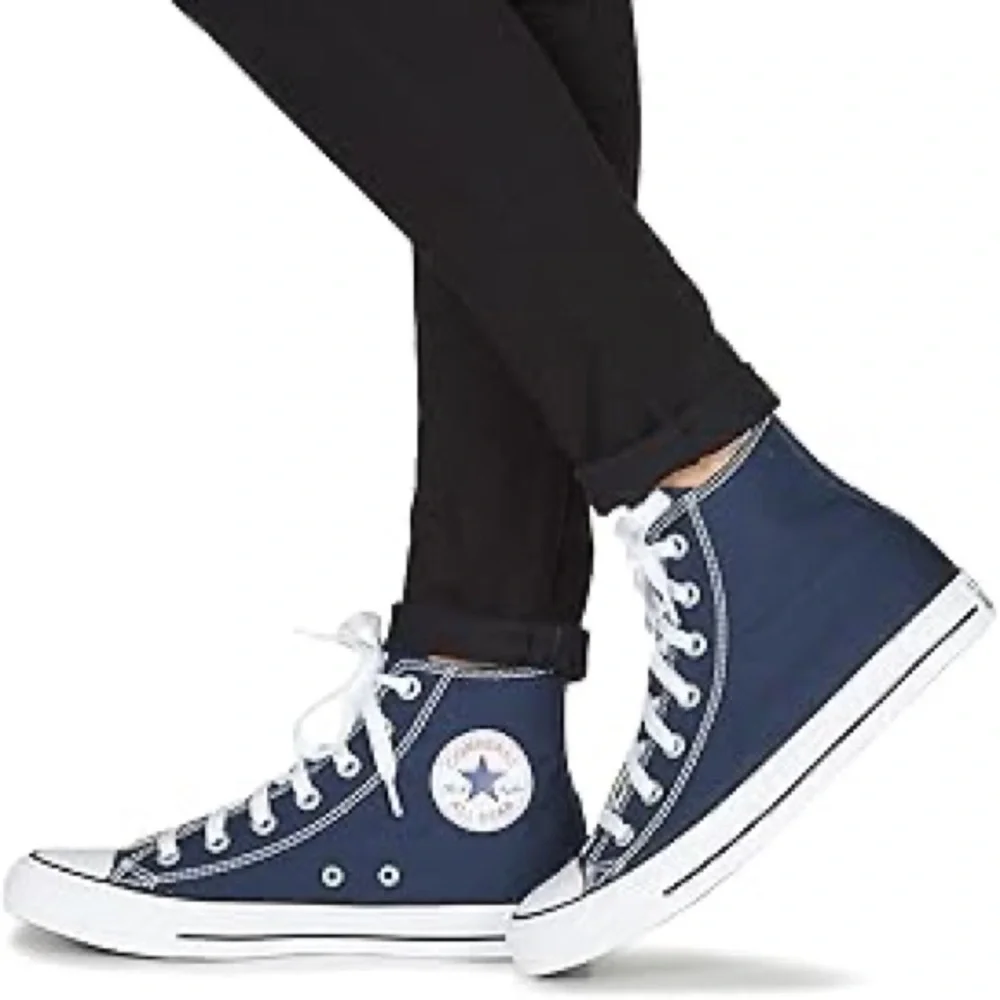 Converse Chuck Taylor All‎ Star Navy Blue High Top Sneakers NWT Size 2.5